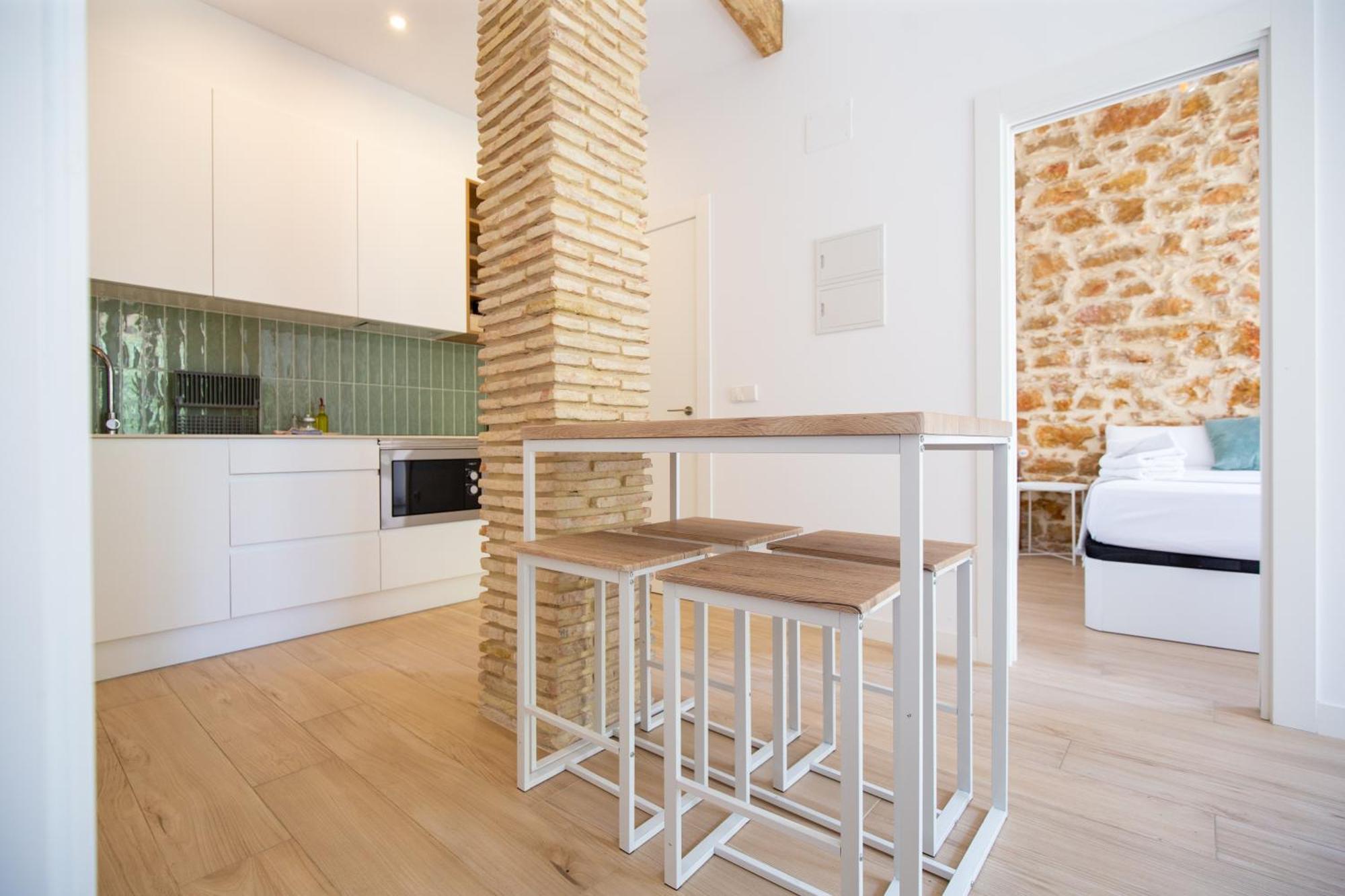 Colon 29 Apartments Дения Экстерьер фото