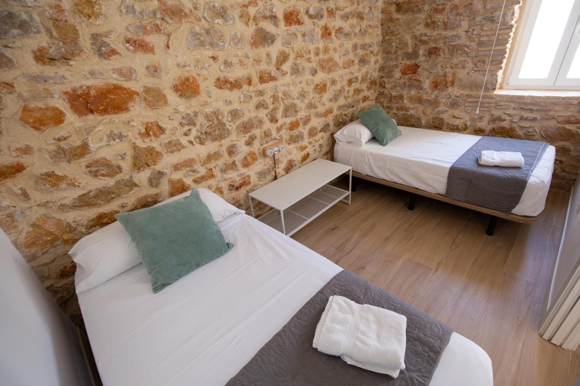 Colon 29 Apartments Дения Экстерьер фото