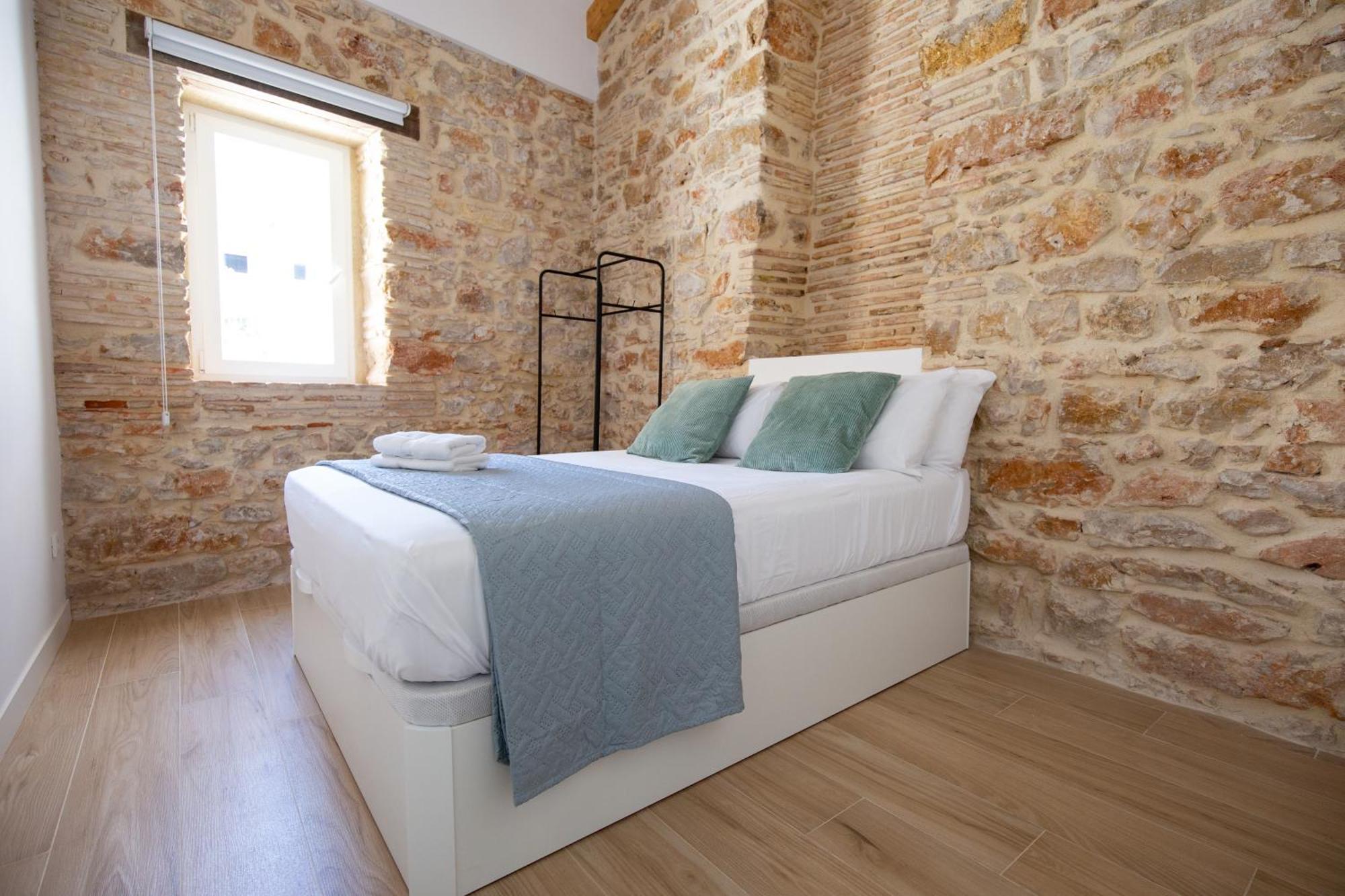 Colon 29 Apartments Дения Экстерьер фото